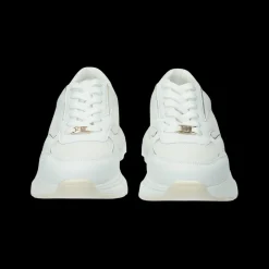 Sneakers con tomaia traforata.Tacco alto 3 cm