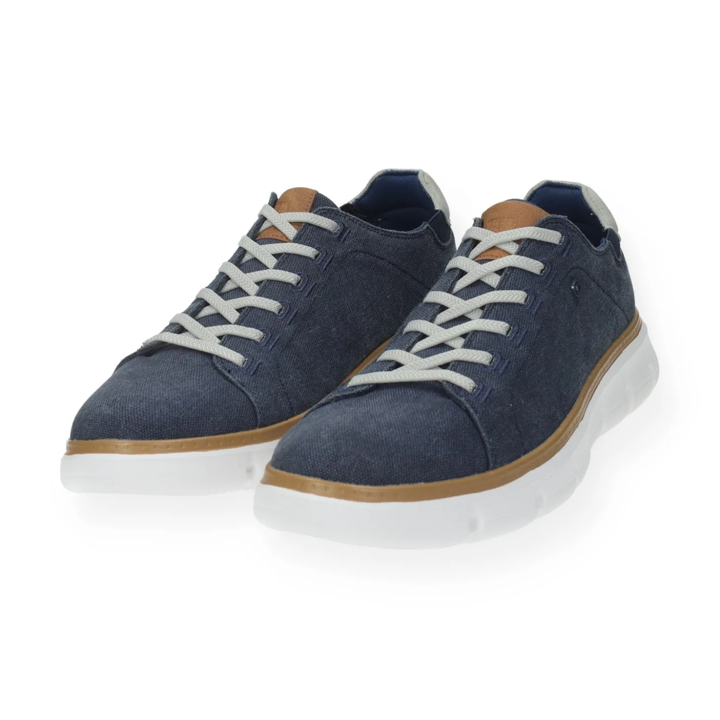 Sneakers in ecopelle con cuciture a vista