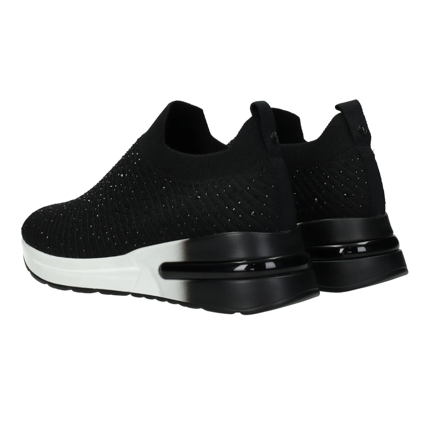 Sneakers in tessuto. Tacco alto 5 cm