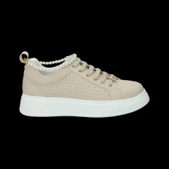 Sneakers platform con catena di perle.Tacco alto 4 cm