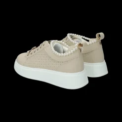 Sneakers platform con catena di perle.Tacco alto 4 cm