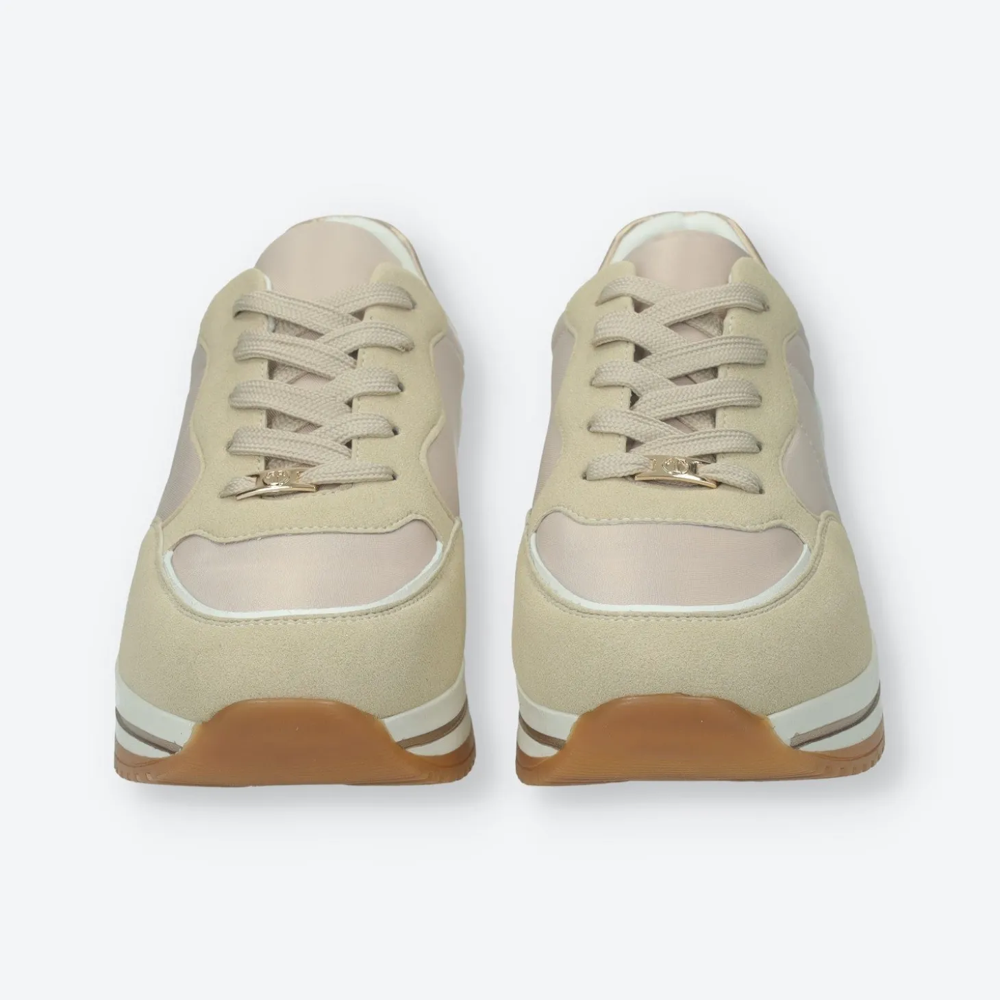 Sneakers platform.Tacco alto 4 cm