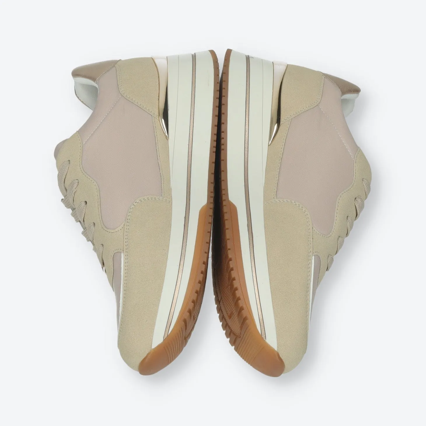 Sneakers platform.Tacco alto 4 cm