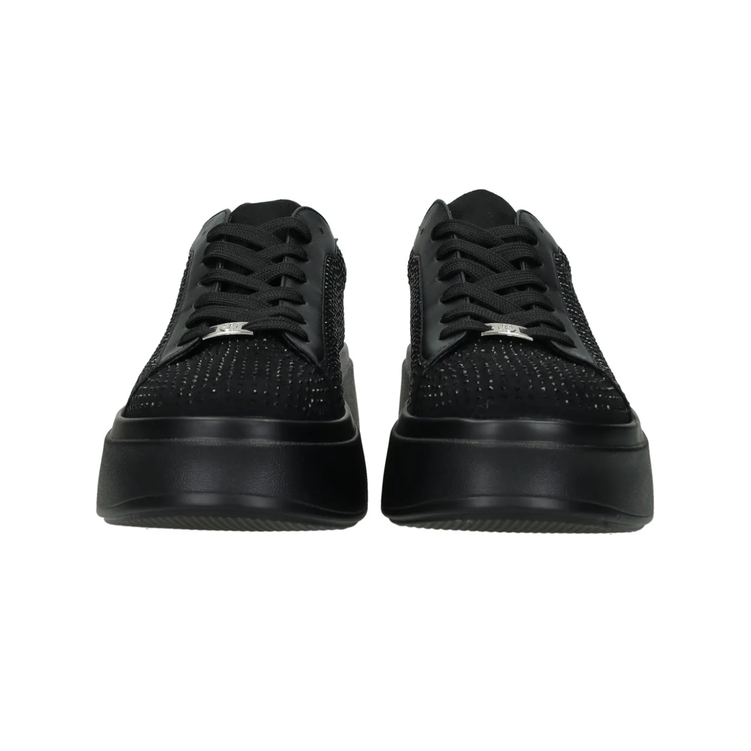 Sneakers ricoperte da strass. Tacco alto: 5 cm