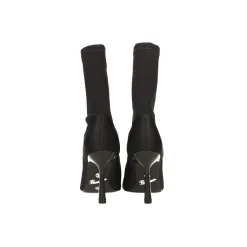 Stivaletti alla caviglia in tessuto con decorazione in pietre luccicanti. Tacco alto 9.5cm