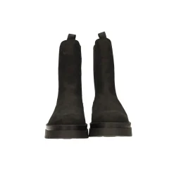 Stivaletti chelsea con suola carrarmato. Tacco alto 5cm