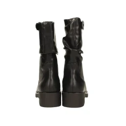 Stivaletti con fibbia. Tacco alto 4cm