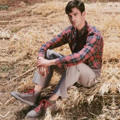 Stivaletti con impunture a vista