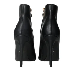 Stivaletti con inserto sulla punta. Tacco alto 10 cm