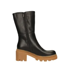 Stivaletti con suola in gomma a contrasto. Tacco alto 5.5cm