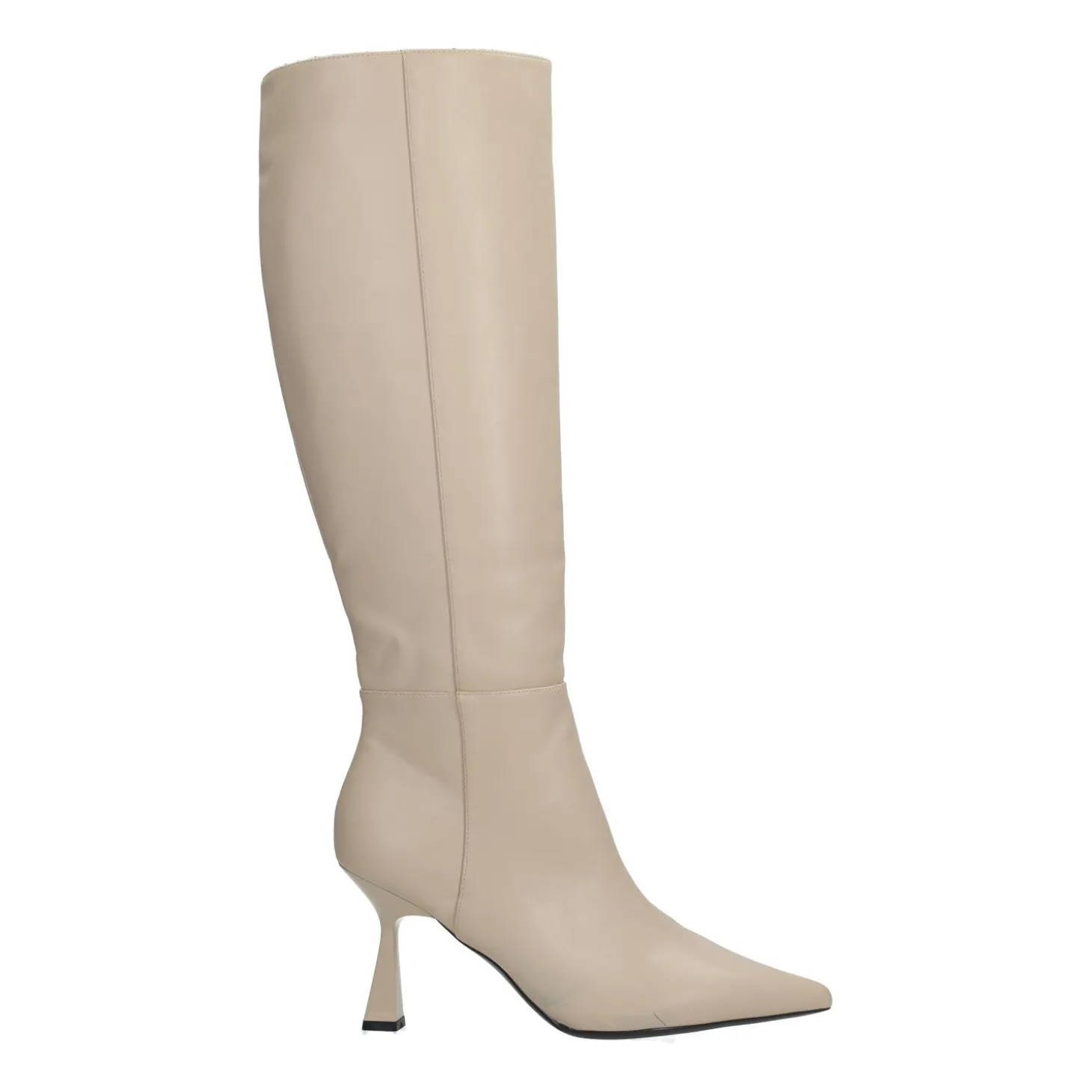 Stivaletti con tacco a rocchetto. Tacco alto 8cm