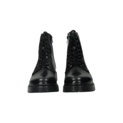 Stivaletti in vera pelle con suola carrarmato