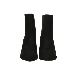 Stivaletti scamosciati a punta. Tacco alto 9cm