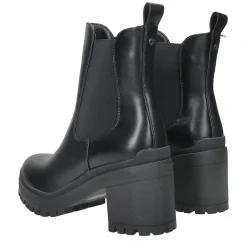 Stivaletti.Tacco alto 7cm