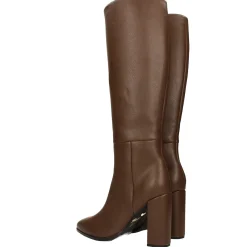 Stivali a punta. Tacco alto 9cm