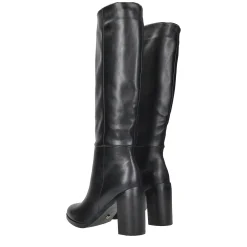 Stivali con tacco chunky. Tacco alto 7cm