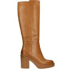 Stivali cuoio platform con punta squadrata. Tacco largo alto 8cm